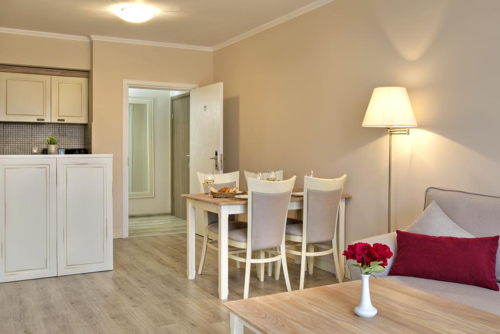 Private Apartments In White Rock Castle バルチク エクステリア 写真
